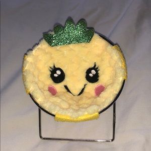 Pineapple Phone Holder